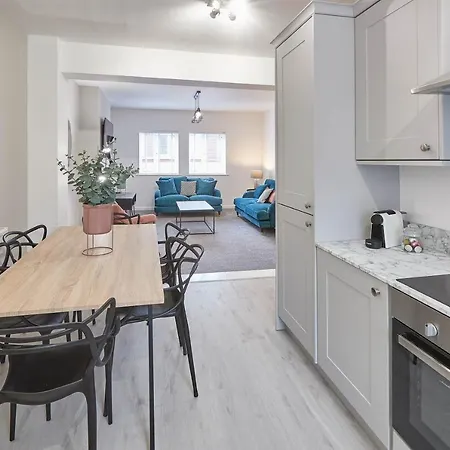 Host&stay - Endeavour Whitby