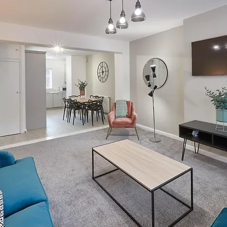 Host & - Endeavour Apartment Whitby